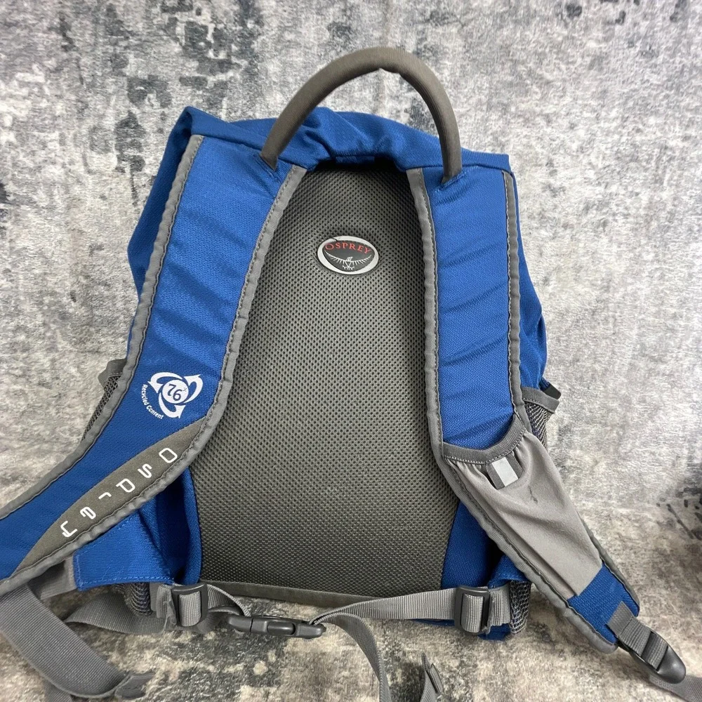 Osprey Daypack Blue Gray Everyday Recycled Backpack AirSpeed  Daypack Hiking Bag